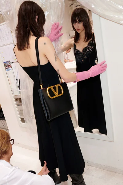 Look 24